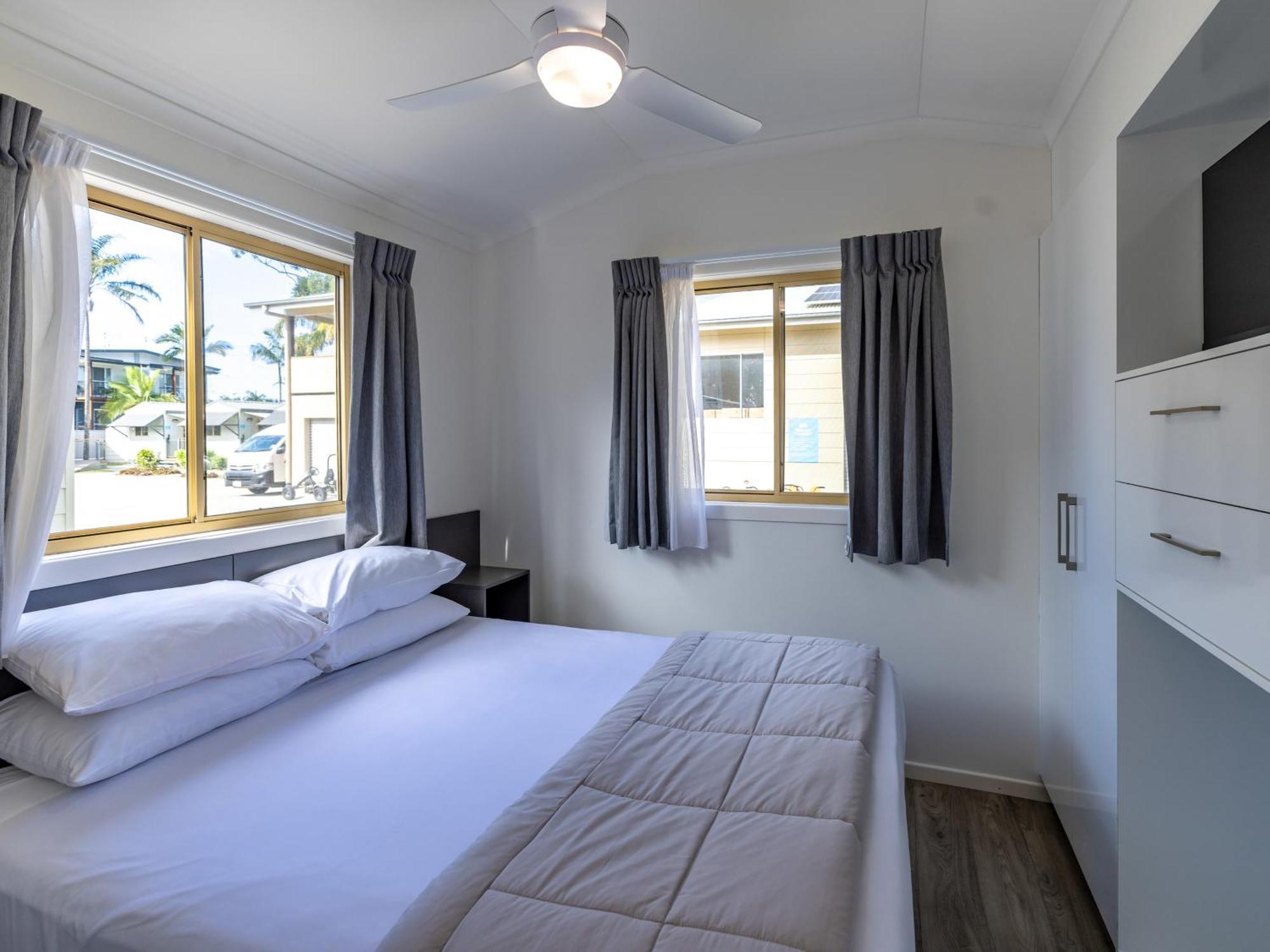 Nrma Blue Dolphin Yamba Holiday Resort Pokoj fotografie